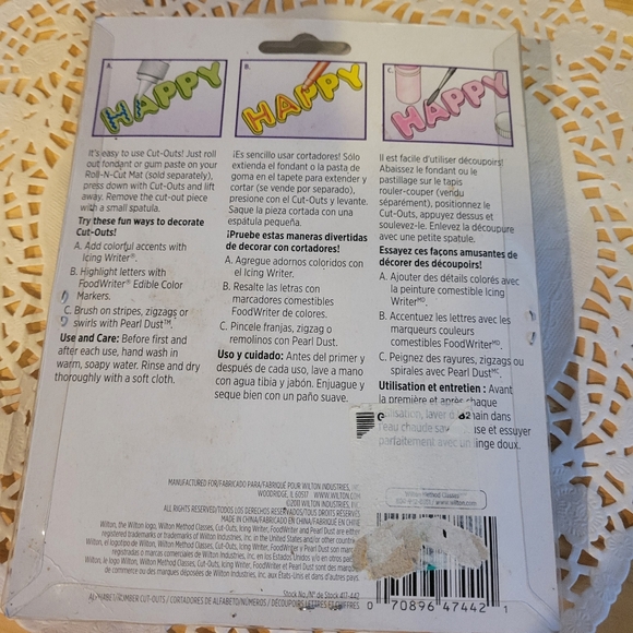 NIB Wilton 37 pcs Alphabet & Numbers Cut Outs for Fondant - Picture 3 of 5